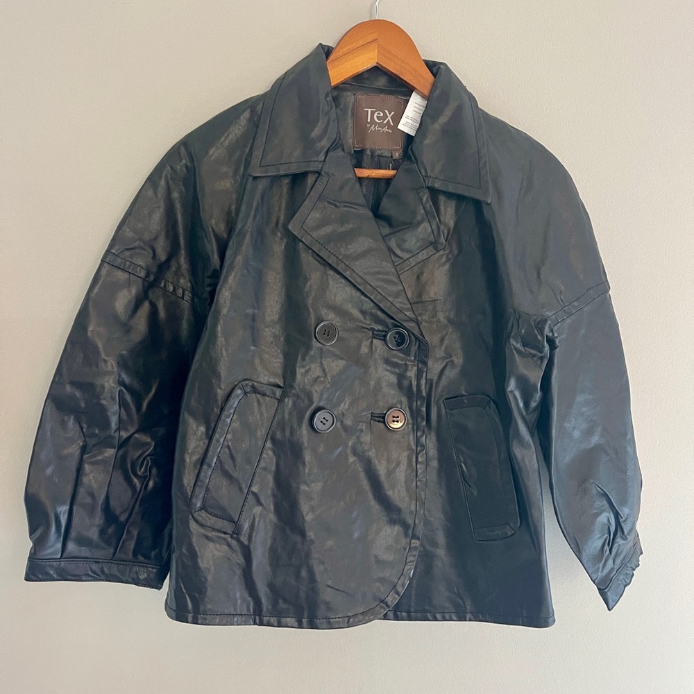 Tex by Max Azria Cropped Black Leather Blazer Jacket Size Small NWT